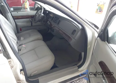 2005 Mercury Grand Marquis Gs z USA, uszkodzony, nr VIN 2MEFM74W05X617718